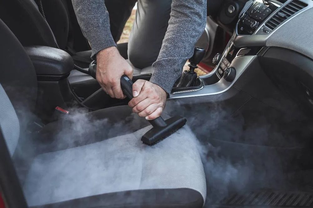 Automobilio sėdynės cheminis valymas