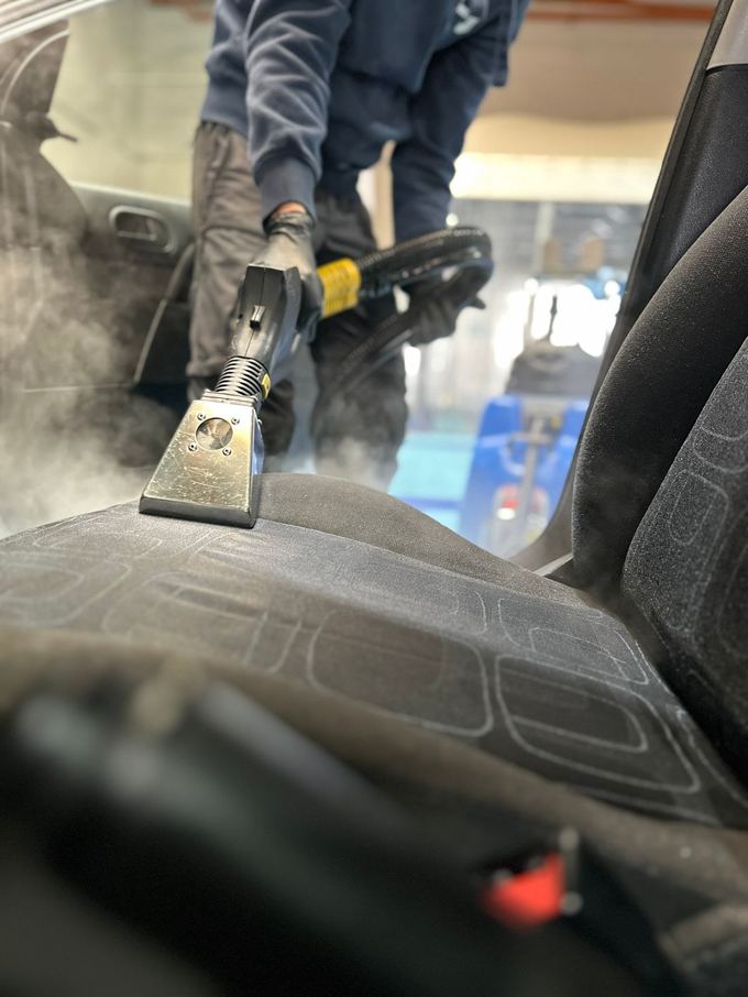 Automobilio sėdynių cheminis valymas Vilniuje